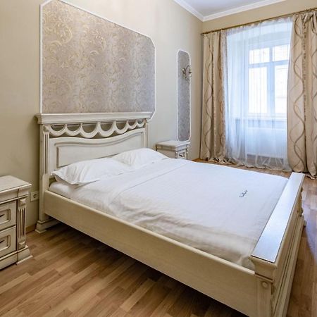 Apartamento Romari Сербська 9 Leópolis Exterior foto