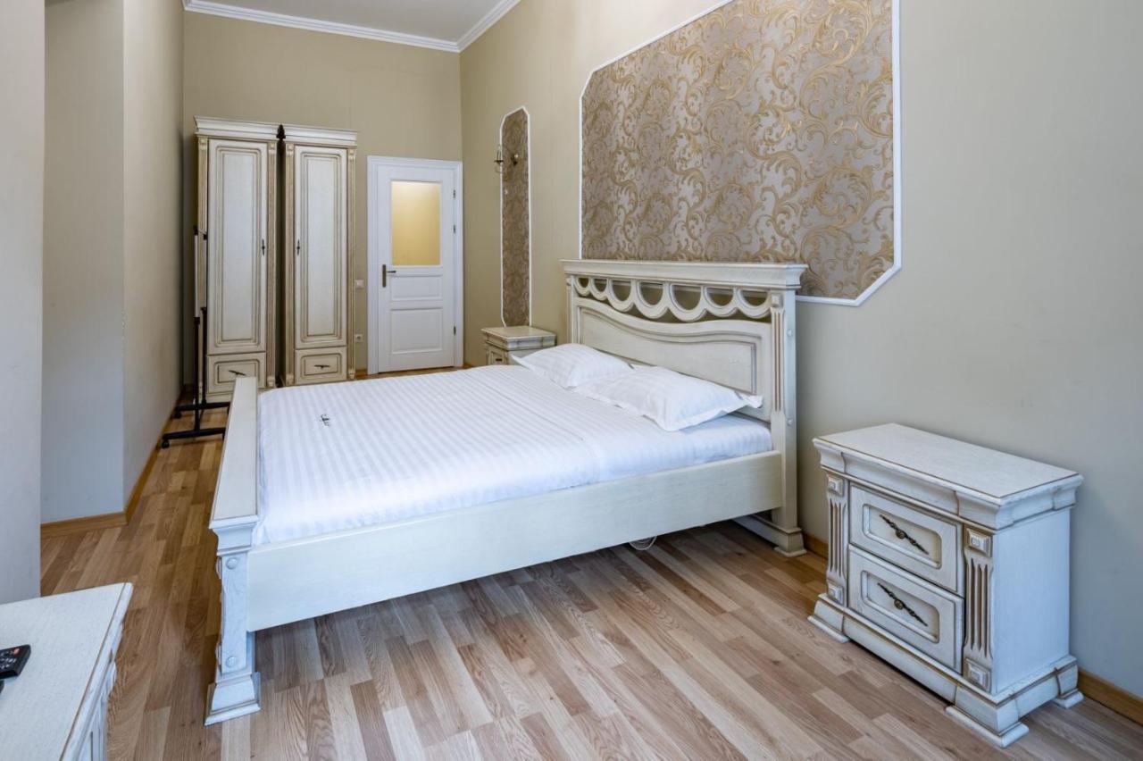 Apartamento Romari Сербська 9 Leópolis Exterior foto