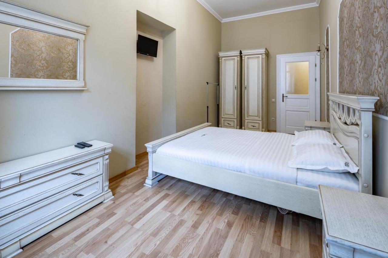Apartamento Romari Сербська 9 Leópolis Exterior foto